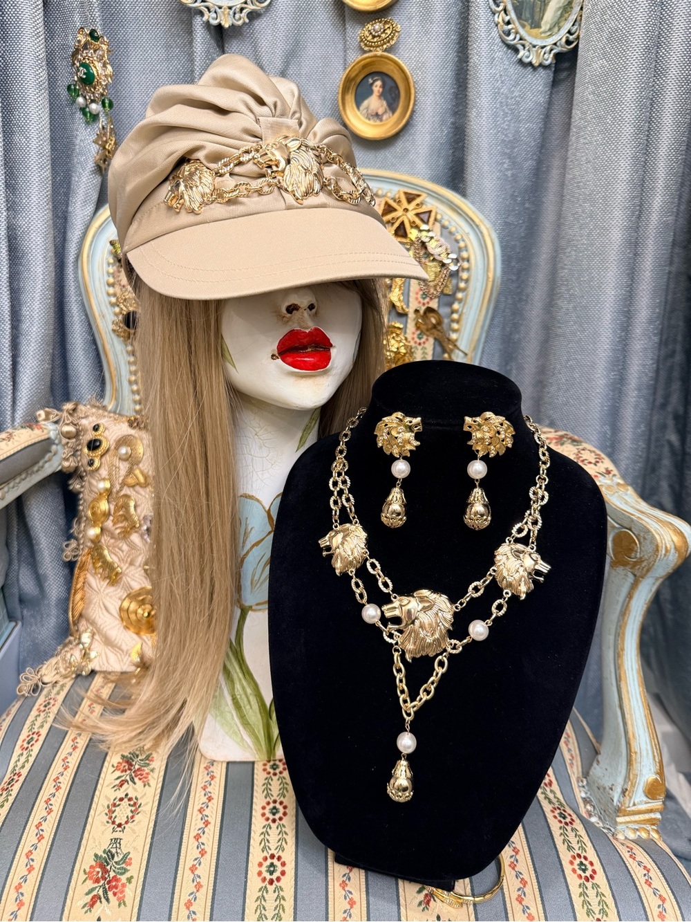 Safari Gold Lioness Jewelry Set with Turban Hat